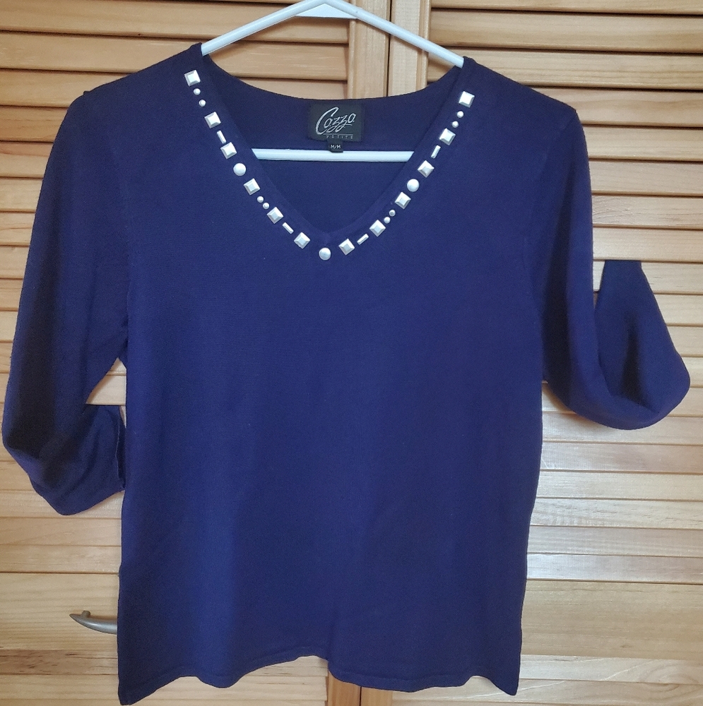 Deep Purple V-Neck knit Top with neckline accents